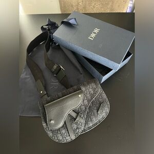 Men’s Saddle Messenger Pouch Oblique Canvas